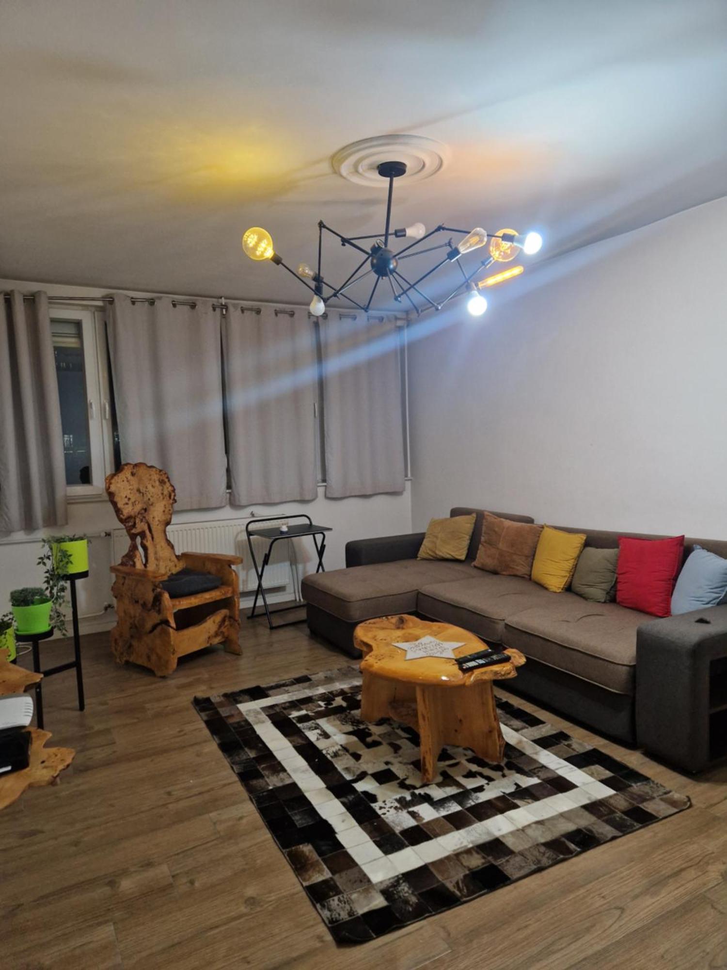 Aaa Apartment Пристина Екстериор снимка